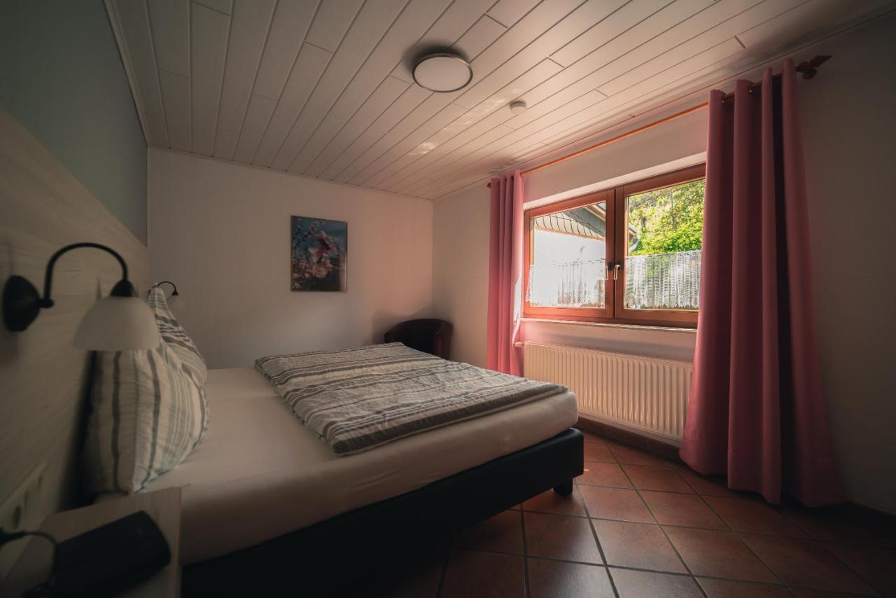 Urlaubsweingut Zecherhof Neef Εξωτερικό φωτογραφία