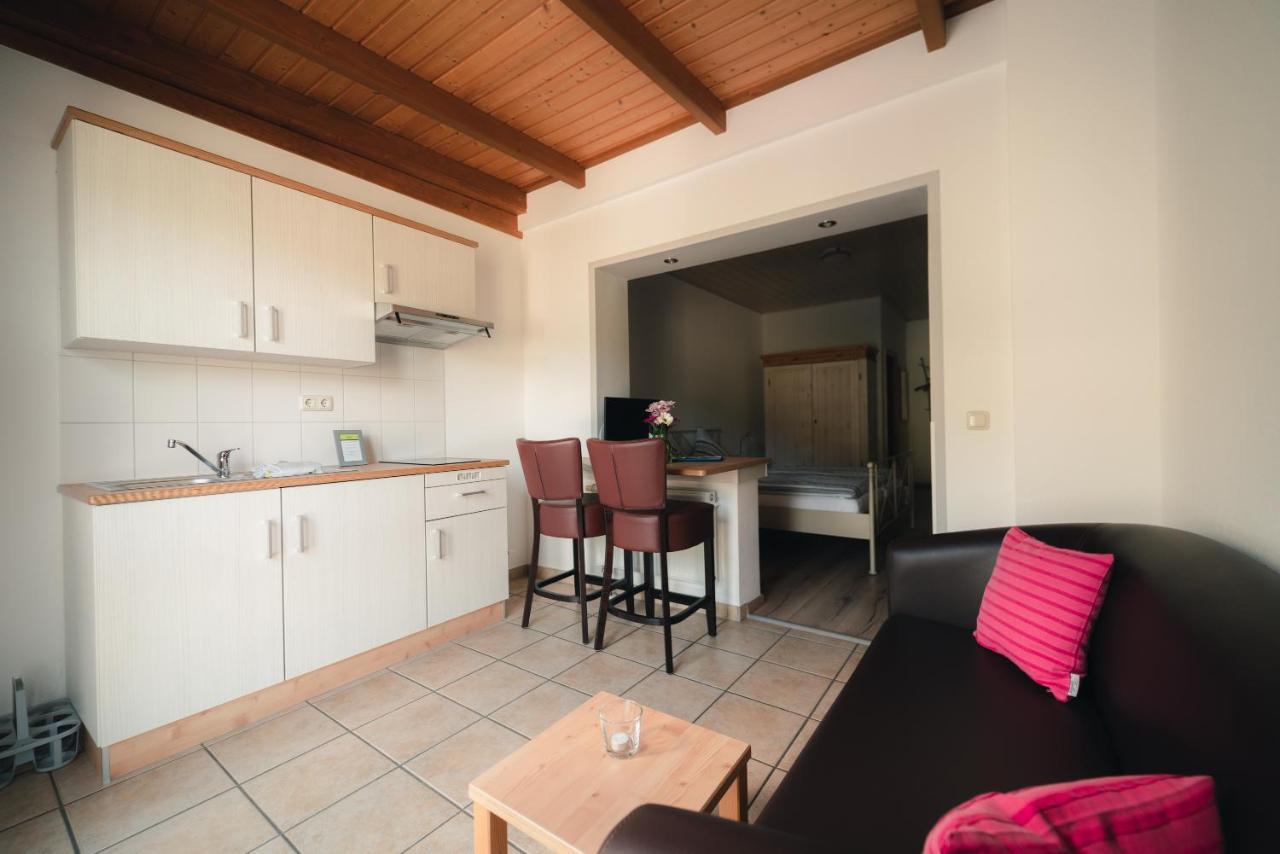 Urlaubsweingut Zecherhof Neef Εξωτερικό φωτογραφία