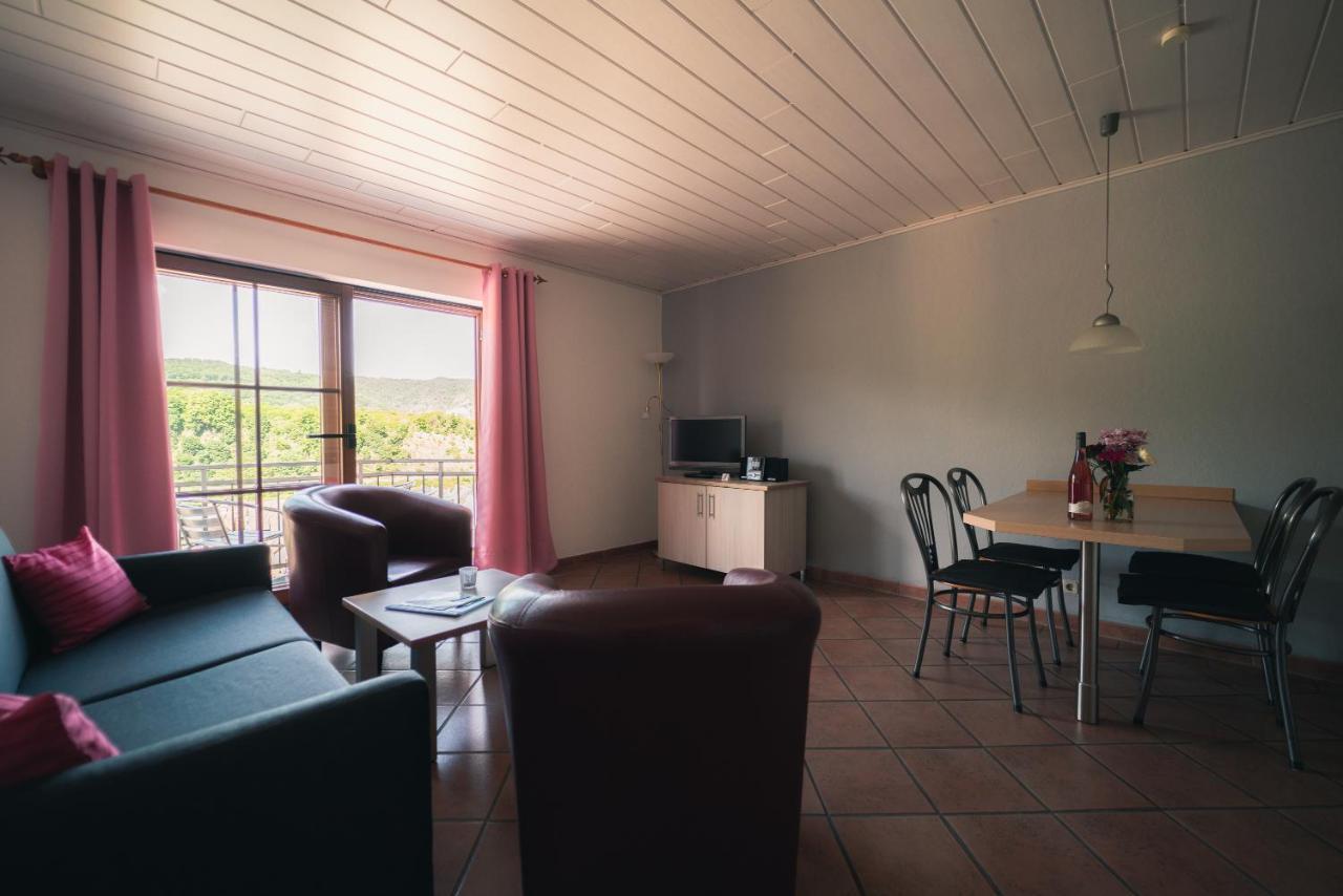 Urlaubsweingut Zecherhof Neef Εξωτερικό φωτογραφία